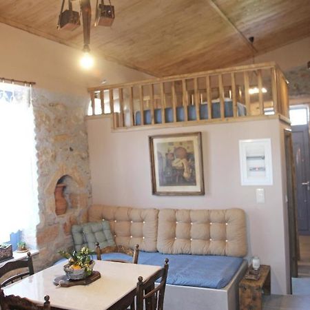 Kouloukouthiana Laini Guest Houses מראה חיצוני תמונה