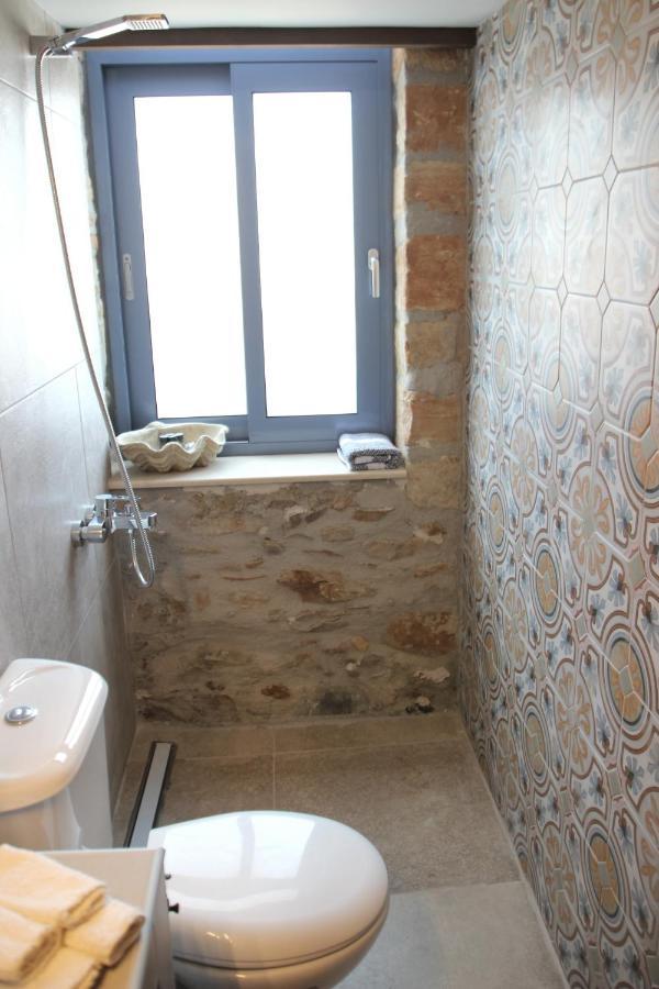 Kouloukouthiana Laini Guest Houses מראה חיצוני תמונה